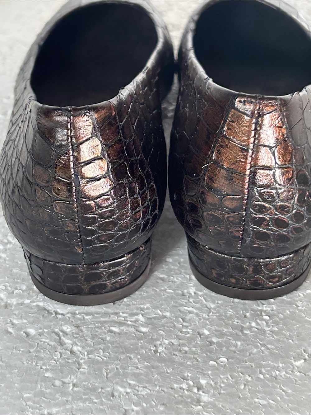 Stuart Weitzman SZ 8 Brown Croc-Embossed Leather Flats Chic Old Money Luxury - Picture 8 of 10
